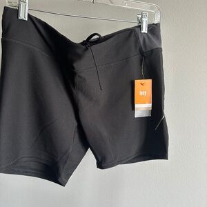 Lucy Endurance shorts